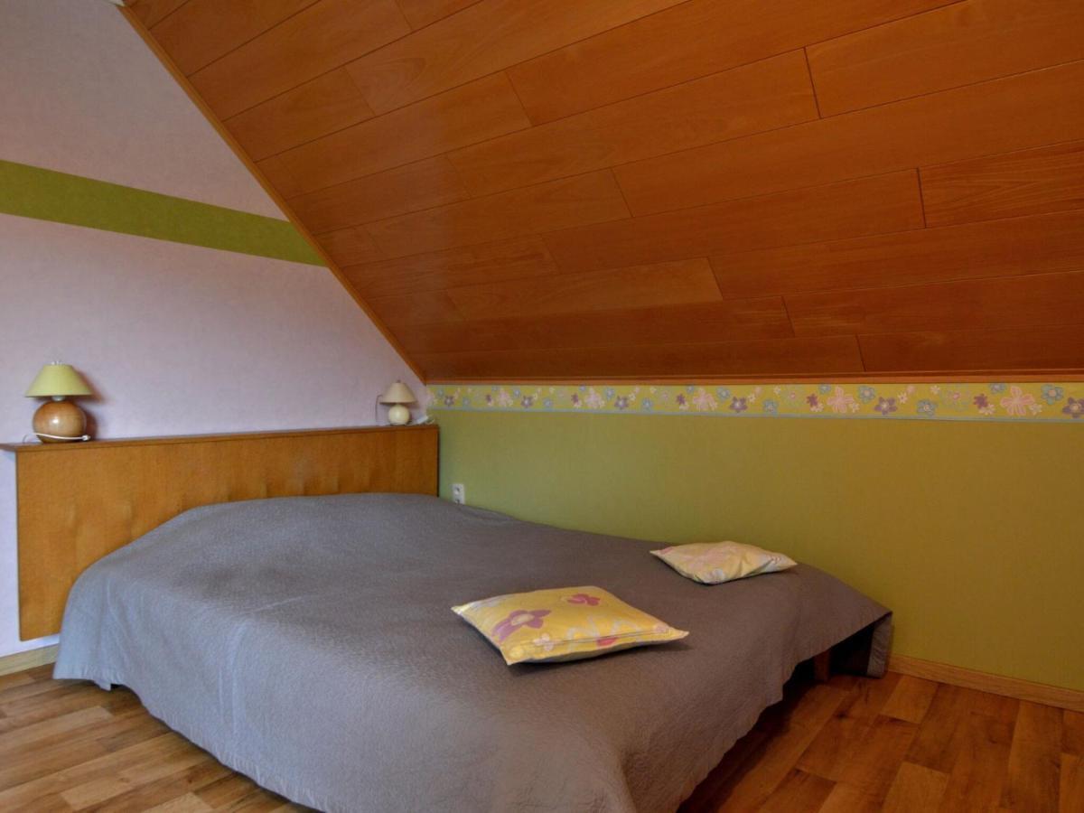Alluring In With Garden Holiday home Waimes